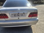 Mercedes E 240-7