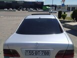 Mercedes E 220-7