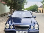 Mercedes E 220-12