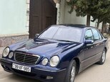 Mercedes E 220-2