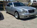 Mercedes E 220-1