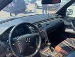 Mercedes E 220-9