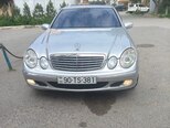 Mercedes E 240-1