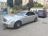 Mercedes E 240-4