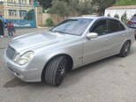 Mercedes E 240-2