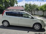 Nissan Note-2
