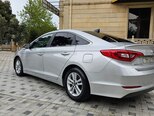 Hyundai Sonata-9
