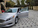 Hyundai Sonata-2