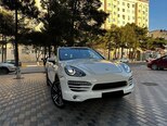 Porsche Cayenne-12