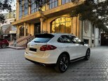 Porsche Cayenne-15