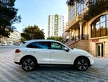 Porsche Cayenne-14