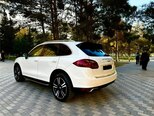 Porsche Cayenne-16