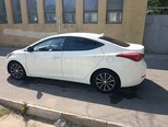 Hyundai Elantra-2