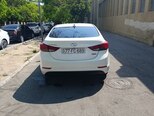 Hyundai Elantra-4