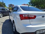 Kia Rio-4