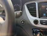 Hyundai Accent-11