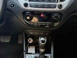 Hyundai Accent-10