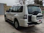 Mitsubishi Pajero-6