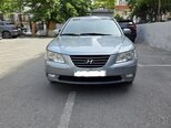 Hyundai Sonata-1