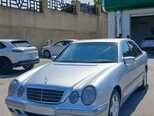 Mercedes E 240-2