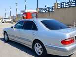 Mercedes E 240-4