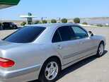 Mercedes E 240-5