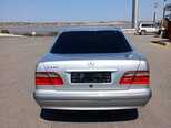 Mercedes E 240-6