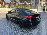 Hyundai Elantra-4