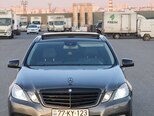 Mercedes E 350-11