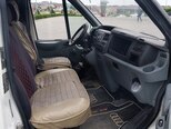 Ford Transit-16