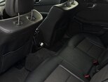 Mercedes E 220-11