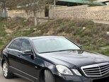 Mercedes E 220-2