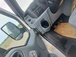 Ford Transit-12