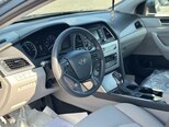 Hyundai Sonata-12