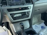 Hyundai Sonata-13