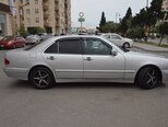 Mercedes E 240-2