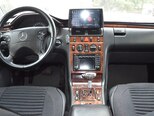 Mercedes E 240-12