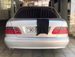Mercedes E 270-2