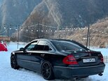 Mercedes E 240-5