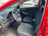 Hyundai Accent-11