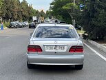 Mercedes E 240-5