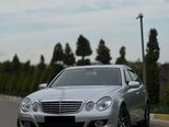 Mercedes E 280-1