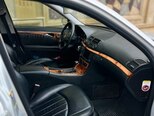 Mercedes E 280-8