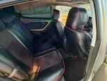 Hyundai Elantra-12