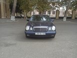 Mercedes E 220-1