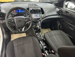Chevrolet Aveo-12