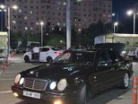Mercedes E 280 4MATIC-4