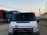 Ford Transit-4