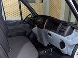 Ford Transit-15