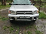Nissan Pathfinder-1
